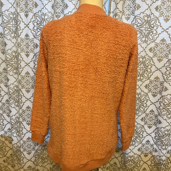 Lacy Chabert Pink Sweater - Picture 4 of 5